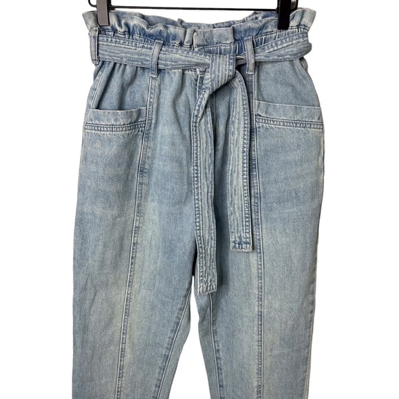 BlankNYC Seam Detail Paperbag Tapered Jeans Size 27 Light Wash Self Tie Belt - Picture 3 of 9